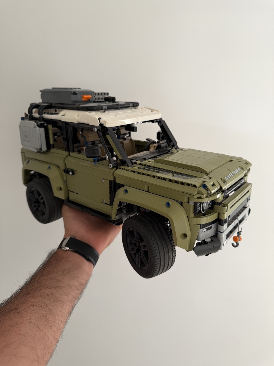 «LAND ROVER DEFENDER»
